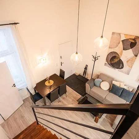 Apartment Infinite Impressions