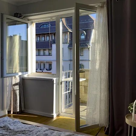 Blaha Haven Center Modern Apartment *
