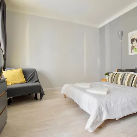 By Hi5- Oktober 6 Street Apartment *