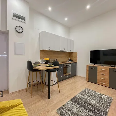 Danube Side Apartment Budapest