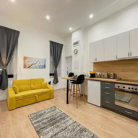 Apartment Danube Side *