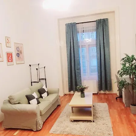 Deluxe And Cozy In The Center Apartment