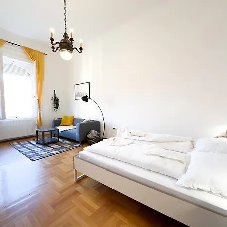 Apartment Kiraly Levente - Center Location Ac