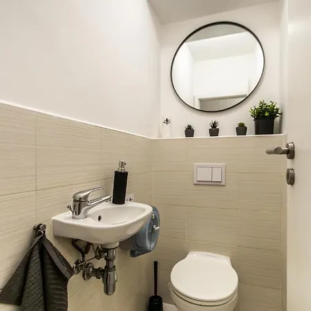 Apartment Corvin-luxe, 3 Bedroom In Center