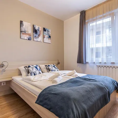 Apartment Corvin-luxe, 3 Bedroom In Center *