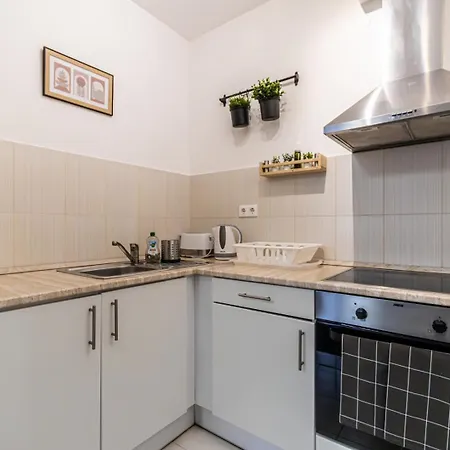 Apartment Corvin-luxe, 3 Bedroom In Center Budapest