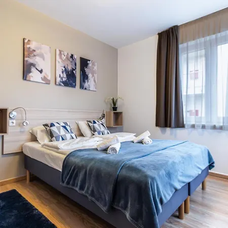Corvin-luxe, 3 Bedroom In Center Budapest