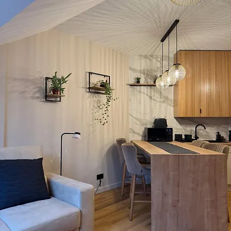Apartment Standard By Hi5- Kiraly Beautiful