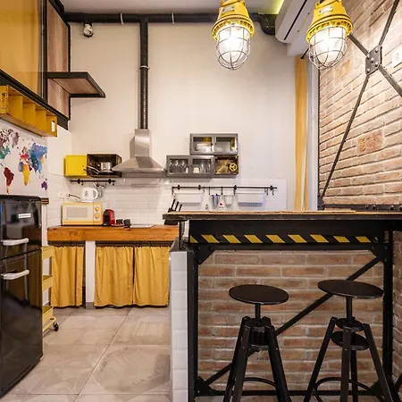 Apartment Yellow Compass W40 Budapest