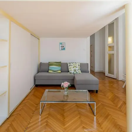Apartment Weiner Leo Sunny Mezzanine Hideaway Budapest