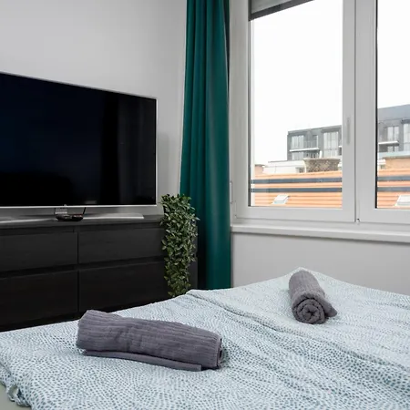Apartment New Tranquil With Free Parking Budapest