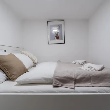 Apartment Elysian Estate Budapest