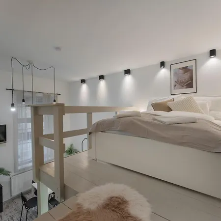 Apartment Elysian Estate *