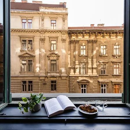 Hidden Gem By Dohany Synagogue & Fashion Street * Budapest