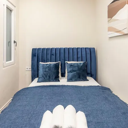Apartment Deluxe Center T6 With Balcony Budapest