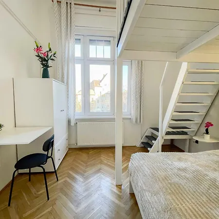 W25 Spacious 3br Free Parking Budapest