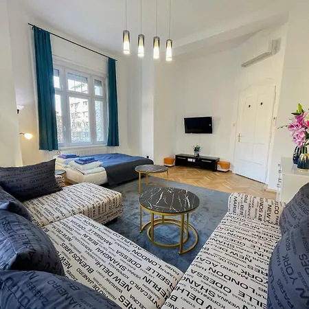 W25 Spacious 3br Free Parking Apartment Budapest