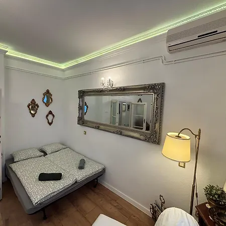 Exclusive Antique Next To The Fashion Street Apartment Budapest