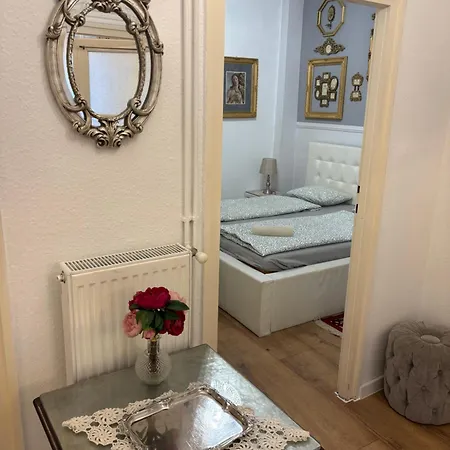Exclusive Antique Next To The Fashion Street Budapest