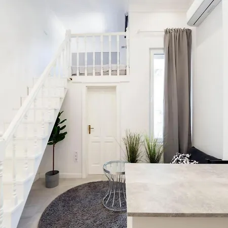- Palace District Holiday home *