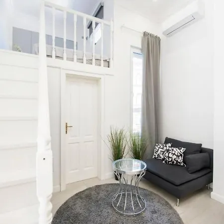 - Palace District Holiday home