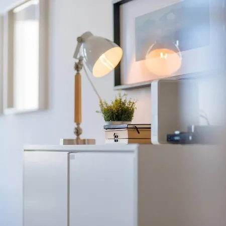 Sunny Penthouse At The Boulevard