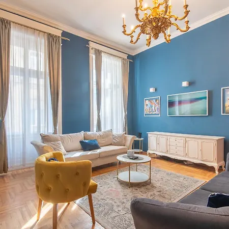 Apartment Chic Soho Near Opera Budapest