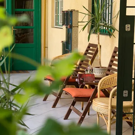 Vibrant 3 Bedroom In The Pulsing Heart Of *