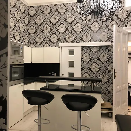 Apartment Fashion Street Executive