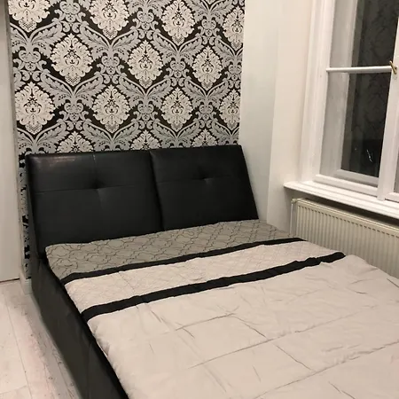 Apartment Fashion Street Executive *