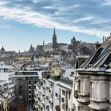 Apartment Buda Floor With Terrace & View