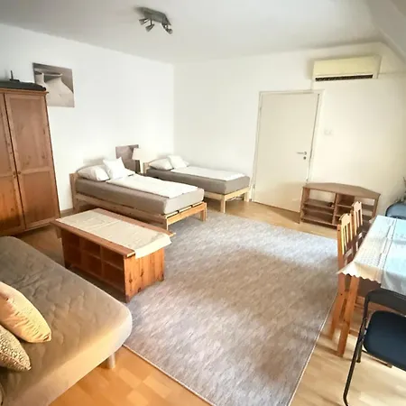 Apartment H1 *