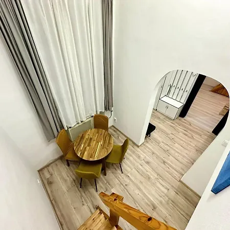 Apartment Ati's - Downtown 2 Bedroom *