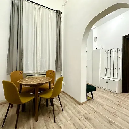 Apartment Ati's - Downtown 2 Bedroom Budapest