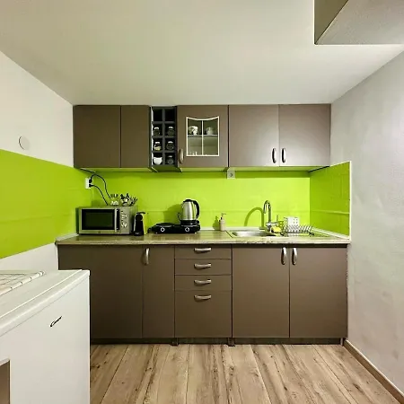 Ati's - Downtown 2 Bedroom Budapest