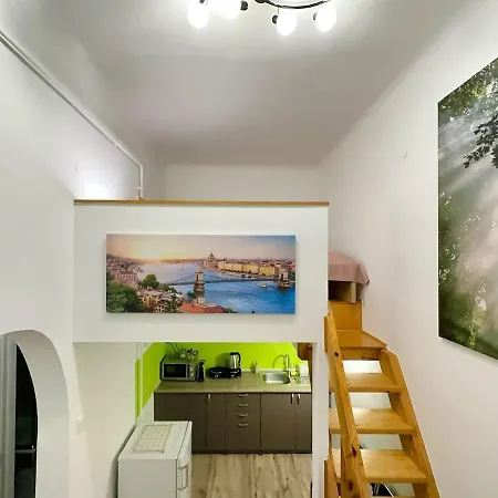 Ati's - Downtown 2 Bedroom * Budapest