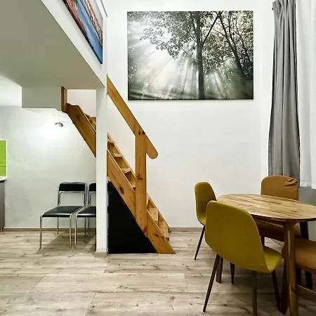 Ati's - Downtown 2 Bedroom Apartment Budapest