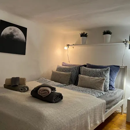 Lovely Little Loft In The Heart Of Budapest