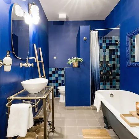 Spacious Wellness Retreat By Dohany Synagogue Apartment Budapest