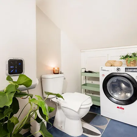 Spacious Wellness Retreat By Dohany Synagogue Apartment Budapest