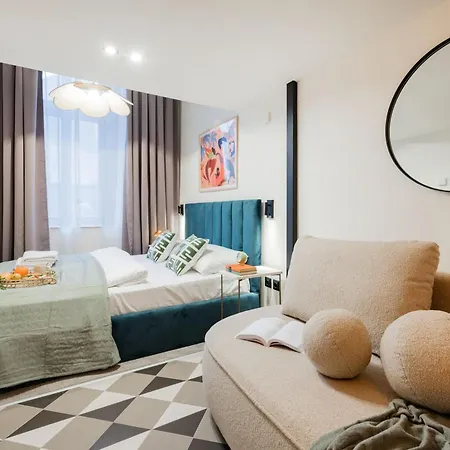 Spacious Wellness Retreat By Dohany Synagogue Apartment