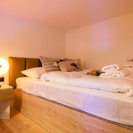 Spacious Wellness Retreat By Dohany Synagogue Apartment Budapest