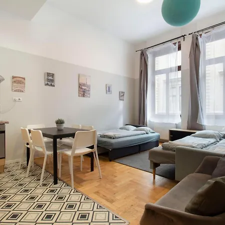 Apartment 2 Bedroom Inside Gozsdu Passage Budapest