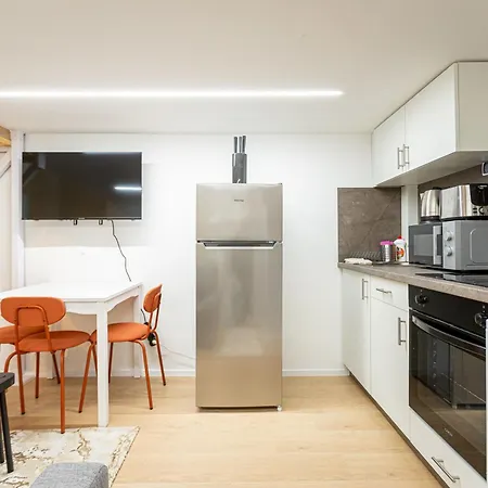 Cute Gallery Flat In Budapest, Autumn Budapest