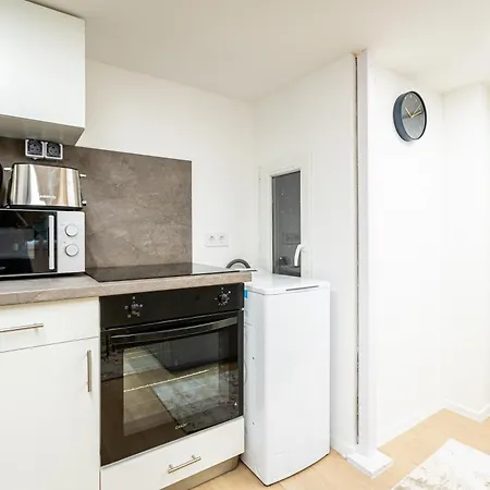 Cute Gallery Flat In Budapest, Autumn Budapest