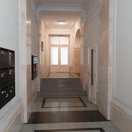 View To The Roofs Luxury With 2 Bedrooms Budapest