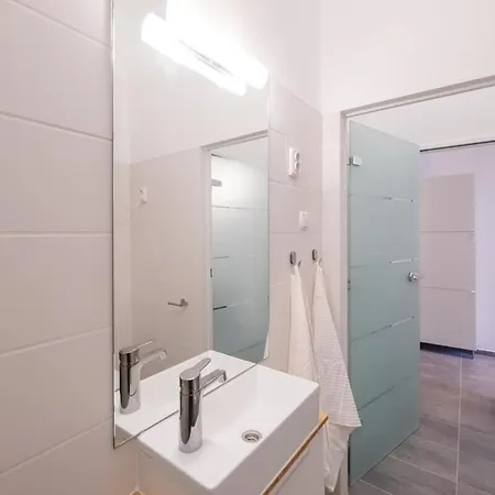 Apartment Lovely In The Heart Of