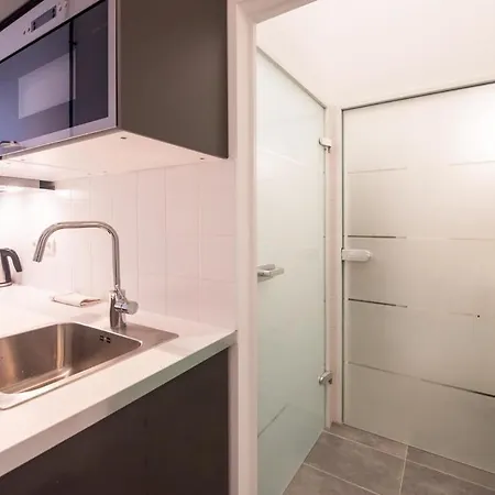 Apartment Lovely In The Heart Of Budapest