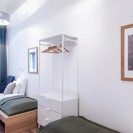 Apartment Lovely In The Heart Of