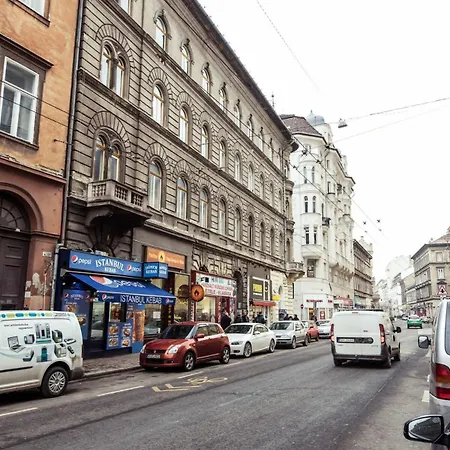 Lovely In The Heart Of Apartment *